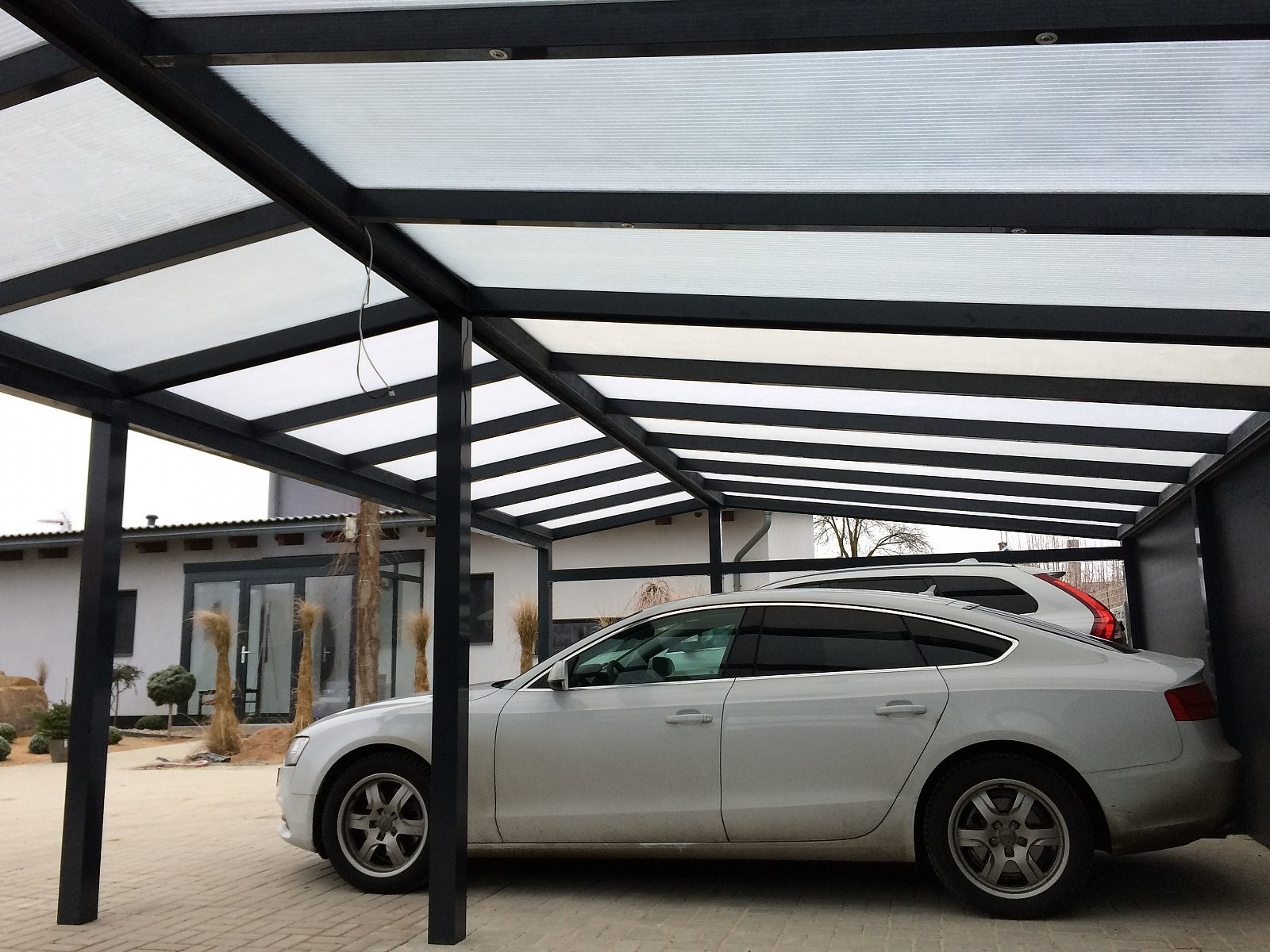 garážové stání hliník ochrana auta