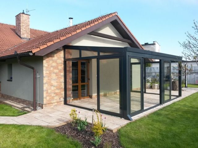 černá zimní zahrada