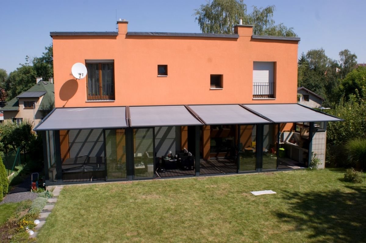 zatažená zimní zahrada z hliníku